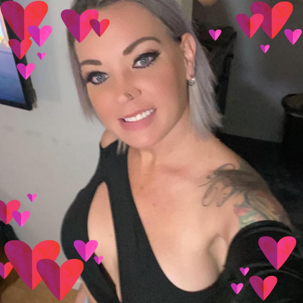 Meet your Posher, Cortney